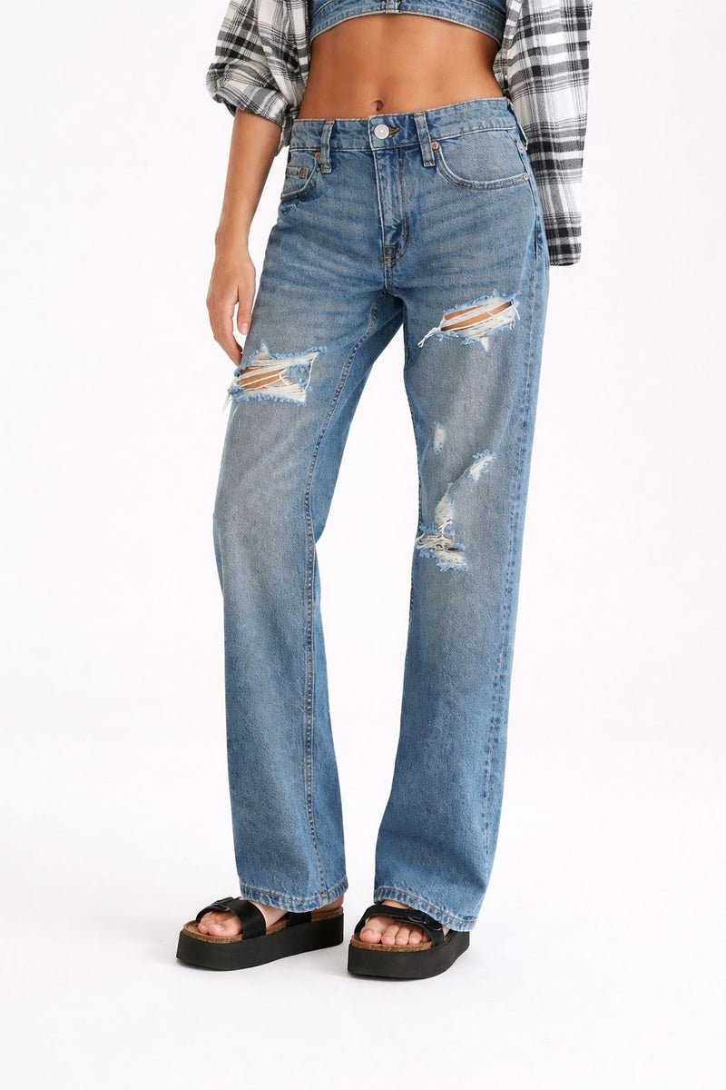 Straight fit Distressed jeans