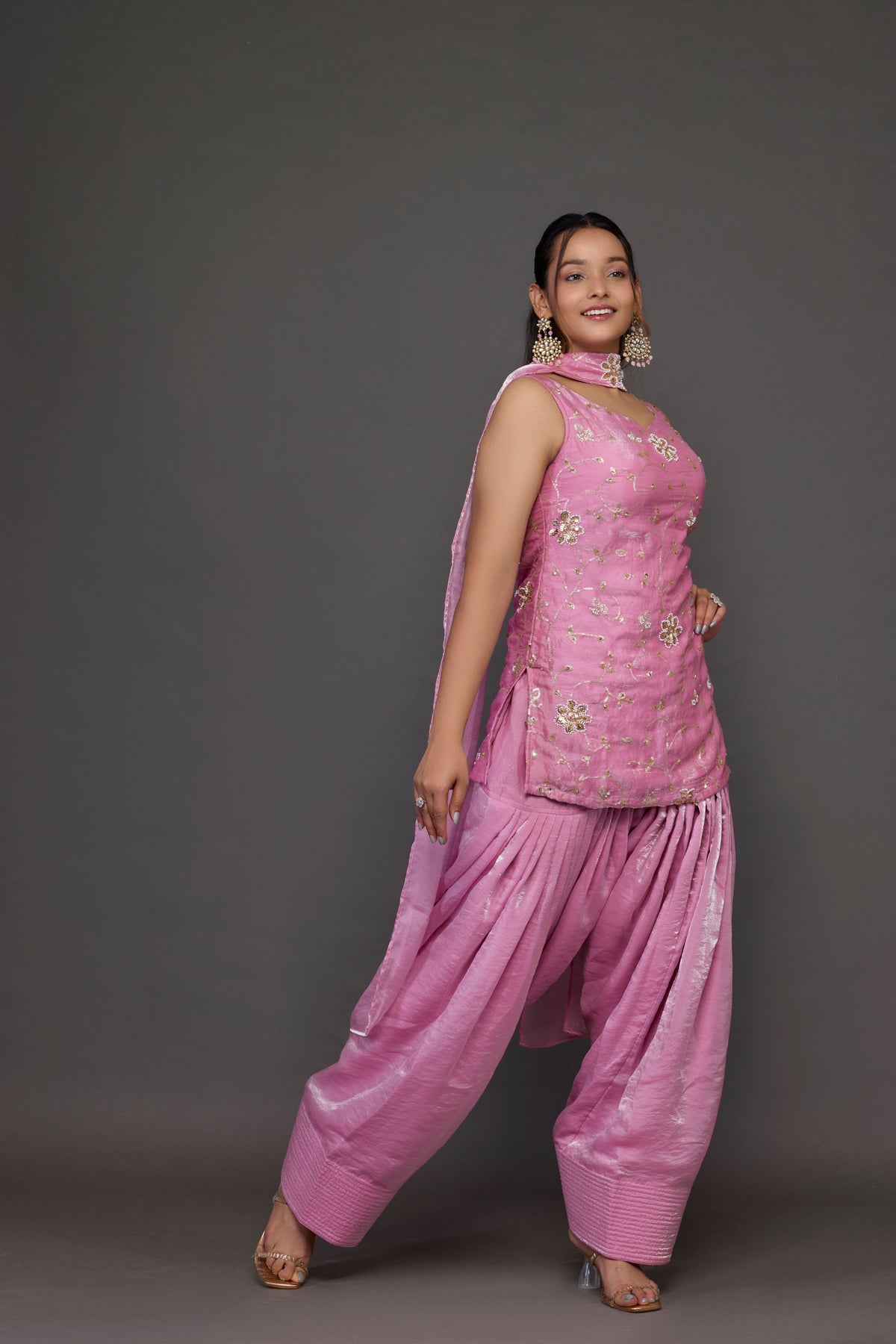 Aruna Blush Pink Kurta Set - angle