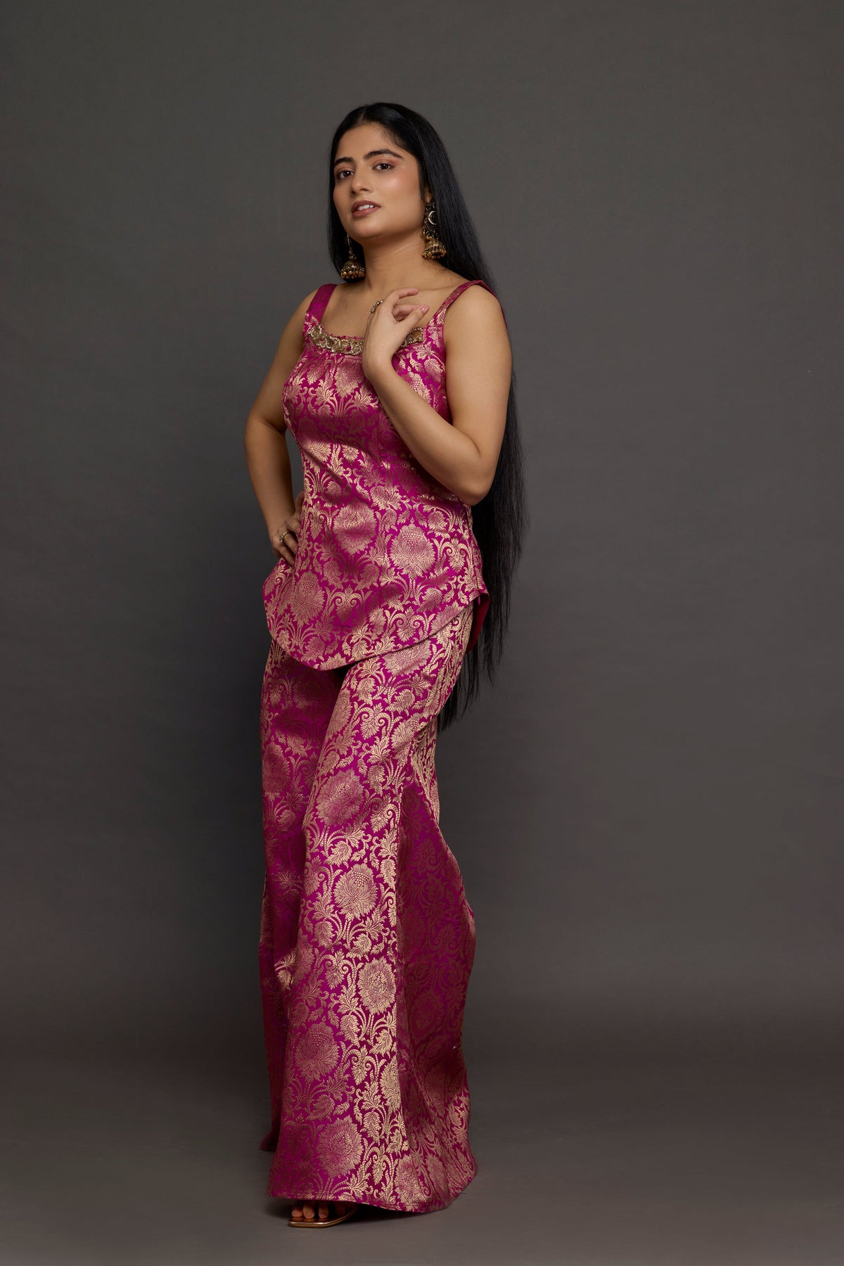 Raktima rani pink brocade co-ord - side view